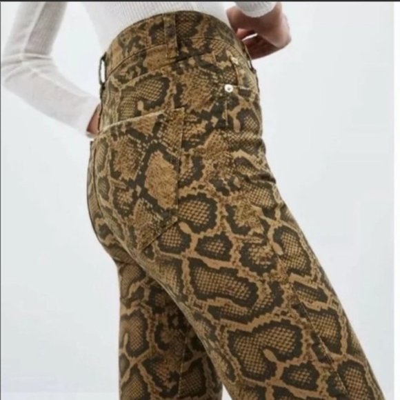 Zara High Rise Snakeskin Skinny Jeans - Picture 2 of 8
